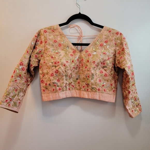 Lehanga Top Pink Satin Embroidered Flowers Size M/L - Picture 3 of 5
